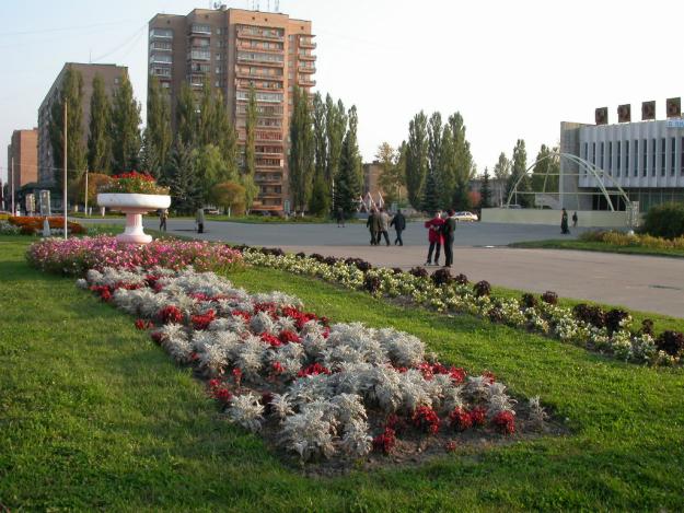 Возле администрации